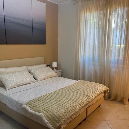 Feli Holiday Home - Panoramic Pool Lake View In Gardone Riviera Ngoại thất bức ảnh